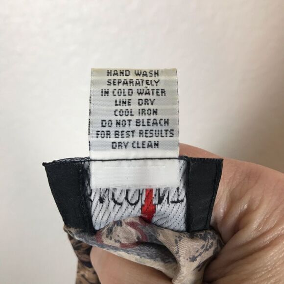 Vintage Y2K 100% silk button up blouse 22 - Picture 9 of 9